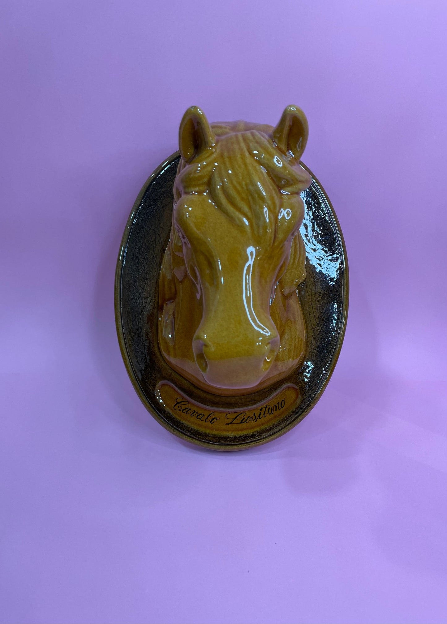 Figura Cabeza de Caballo en Cerámica