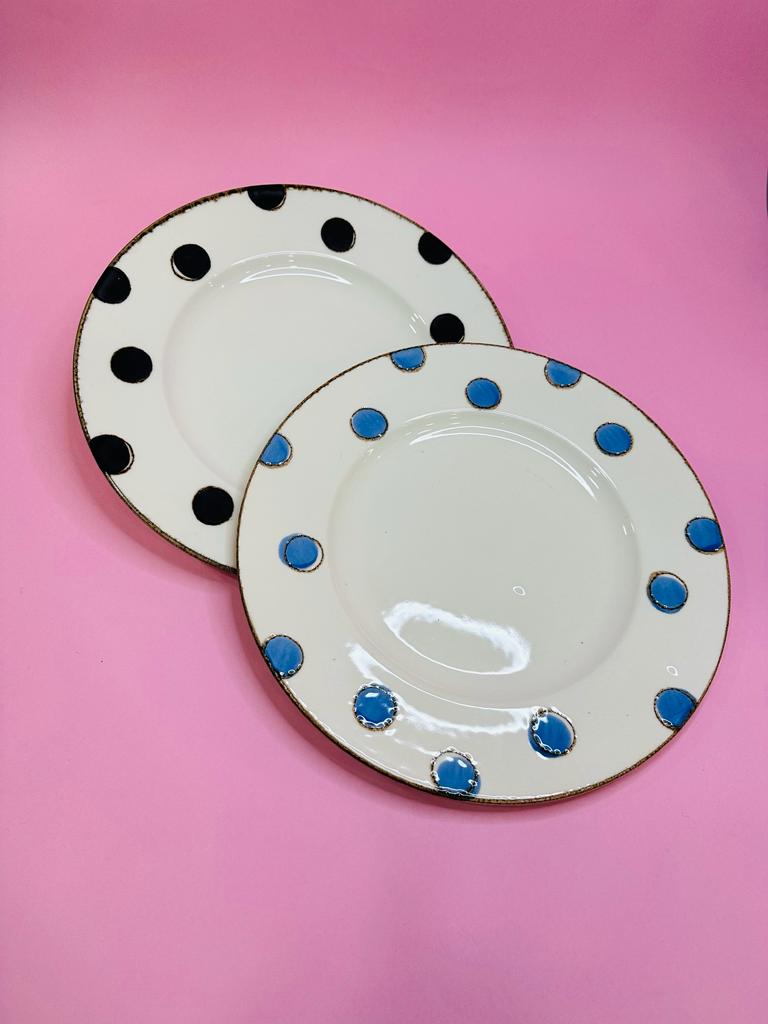 Comprar plato de cerámica con decorado negro en azules