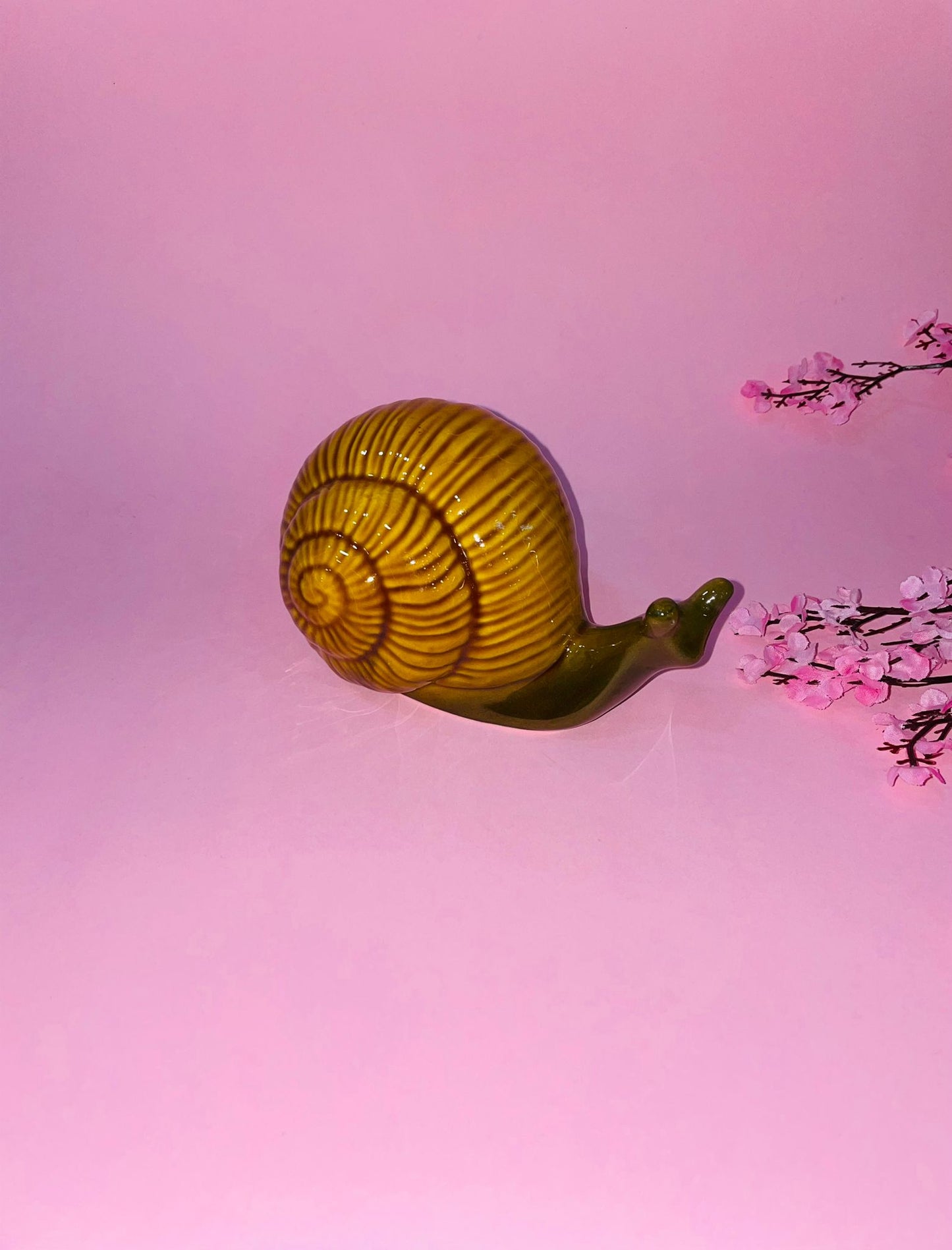 Figura de Caracol Grande en Cerámica